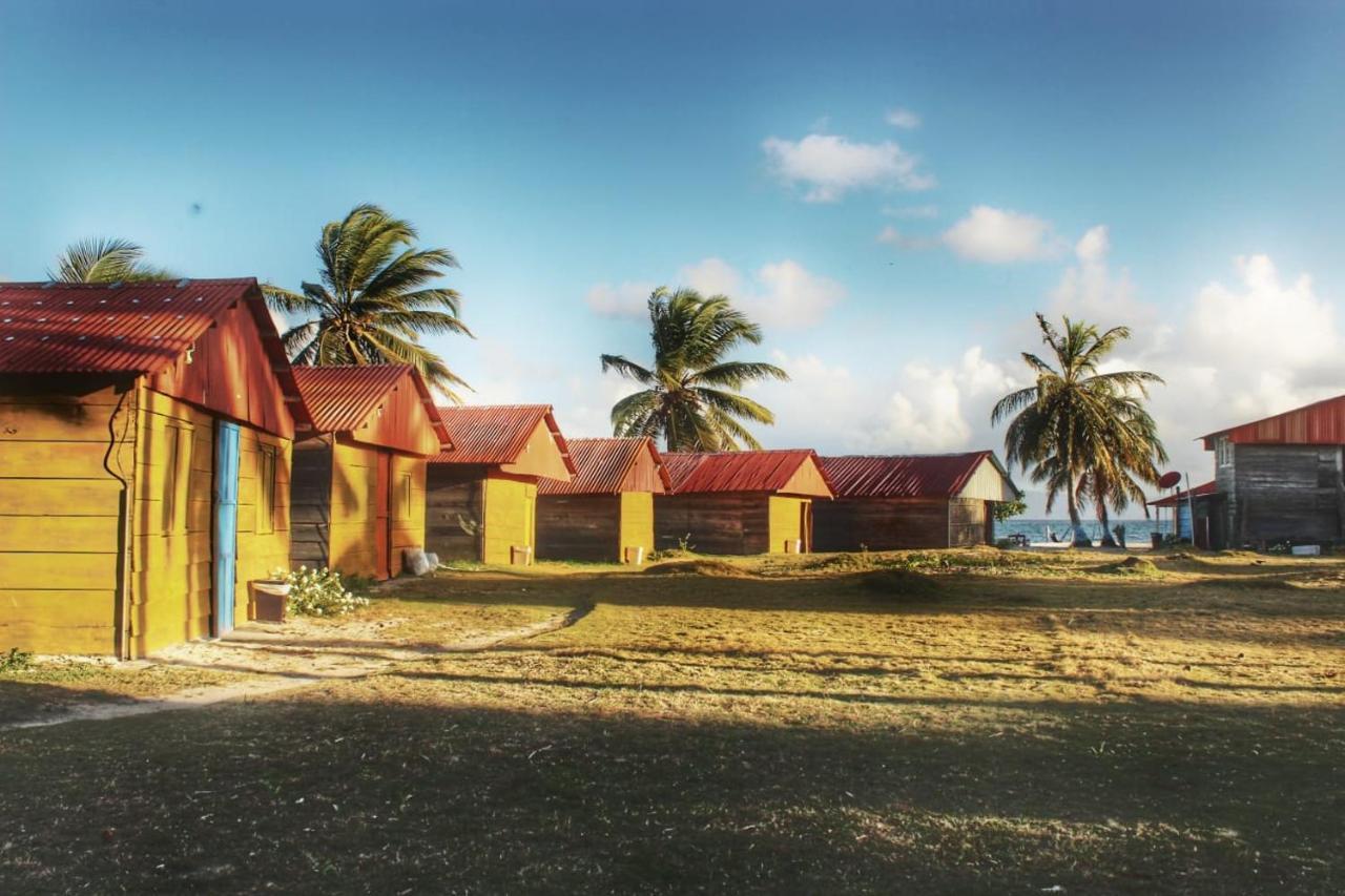 San Blas Wild Bed & Breakfast Mamartupo Екстериор снимка